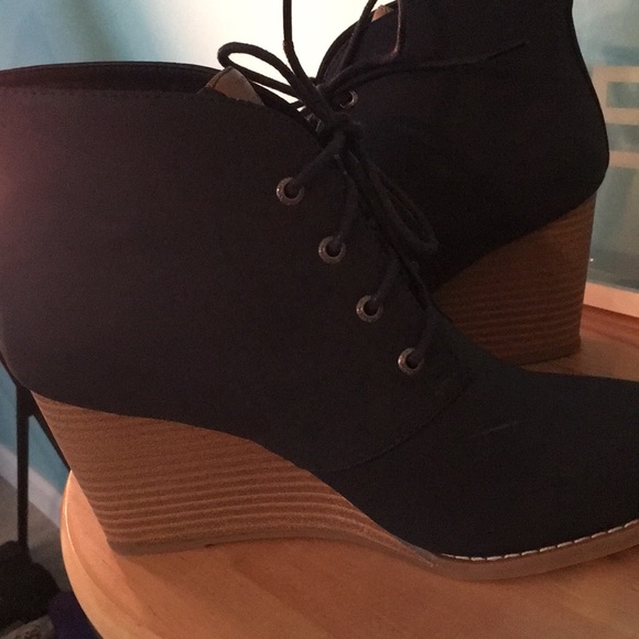 Nautica Waterline Wedge - Picture 2 of 4